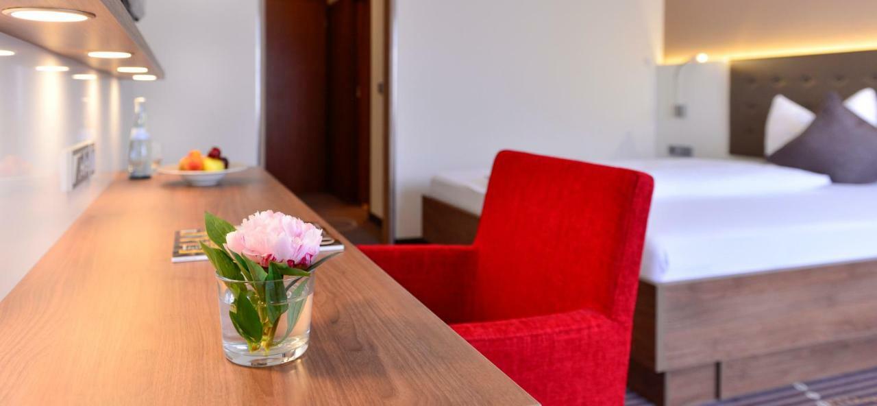 Hotel Fuchsen Kirchheim unter Teck Buitenkant foto